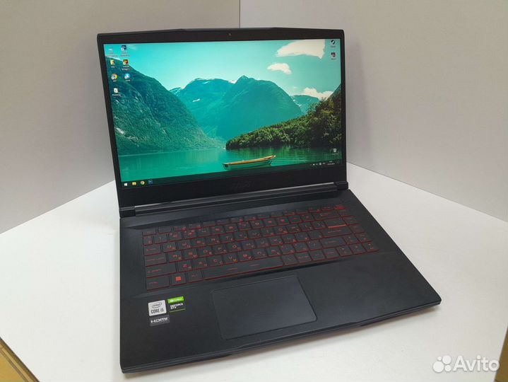 Ноутбук MSI MS-16R5