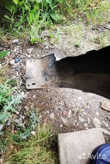 Крыло левое Фф2 рест (moondust silver)