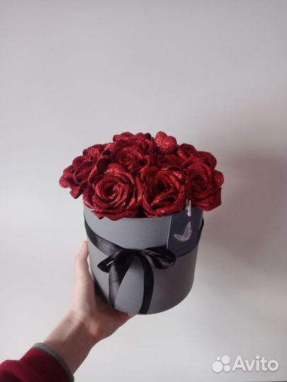 Букет из атласных роз