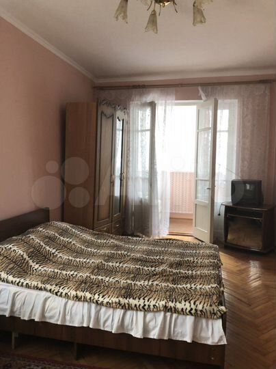 3-к. квартира, 65 м², 1/2 эт.