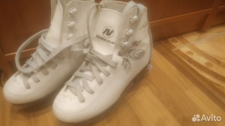 Коньки для девочки 33 размер