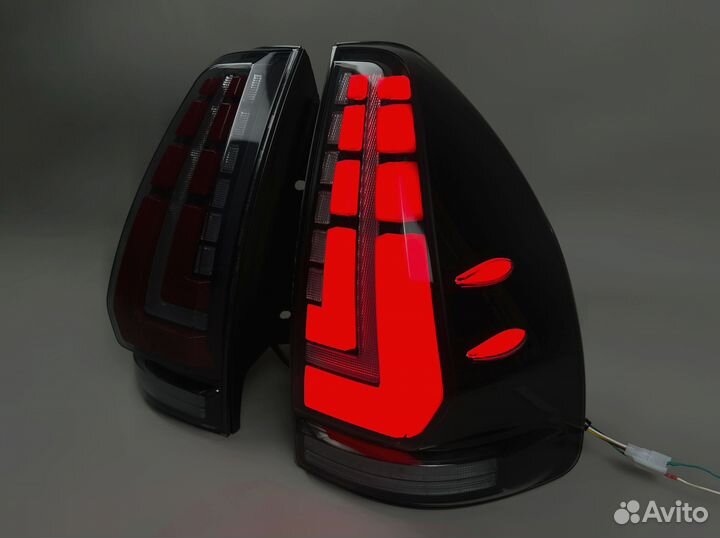 Задние фары Toyota Land Cruiser Prado 120