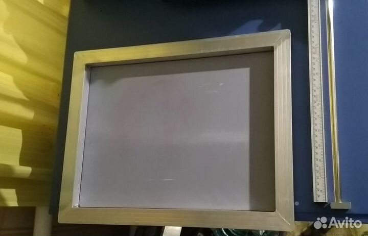 Рамка для шелкографии, ракель