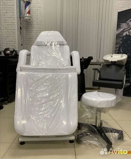 Кушетка косметологическая 