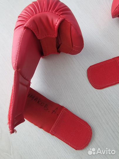 Перчатки для единоборств