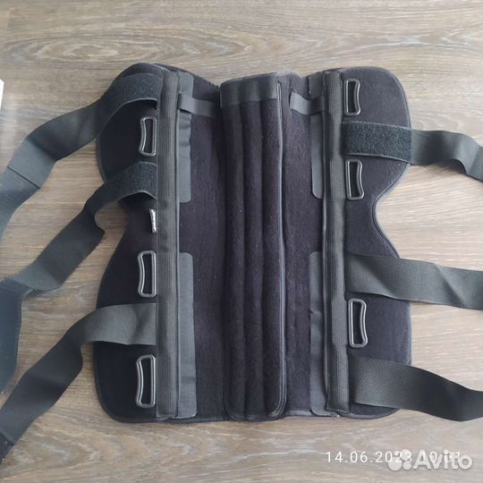 Коленный ортез