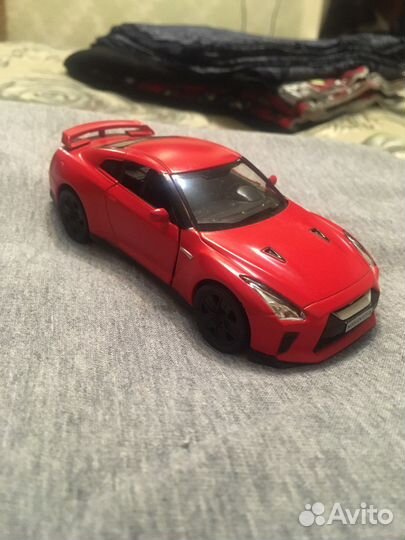 Модель Nissan GT-R R35