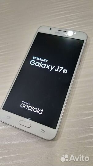 Телефон Samsung Galaxy J 7 2016