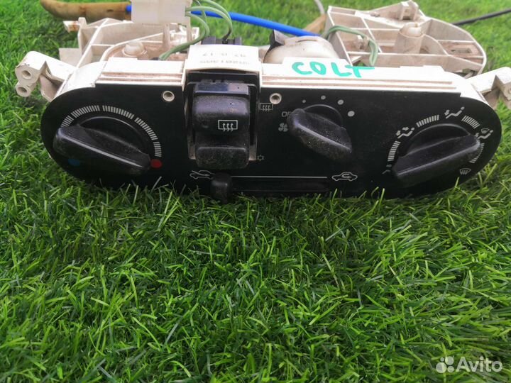 Блок управления печкой Mitsubishi Colt V 1.3 4G13