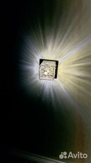 Люстры и светильники