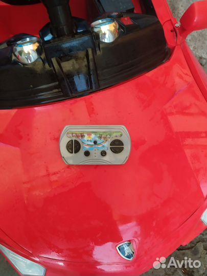 Аккумуляторная машинка детская