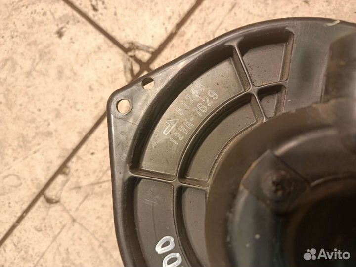 Моторчик печки Mitsubishi L200