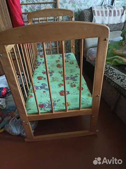 Детская кроватка