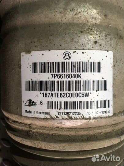 Амортизатор передний правый / Пневмостойка передня