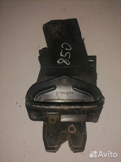 Замок крышки багажника Volvo 850