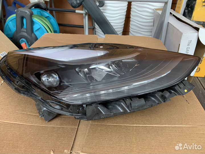 Фара правая Тесла модель 3,Y