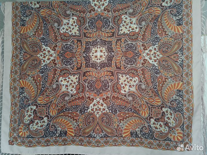 Платок шерстяной