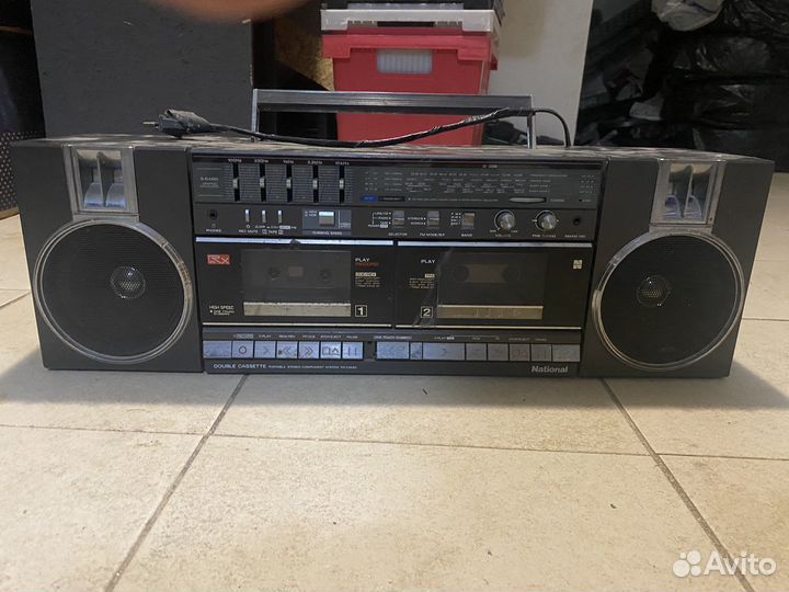 Кассетный магнитофон