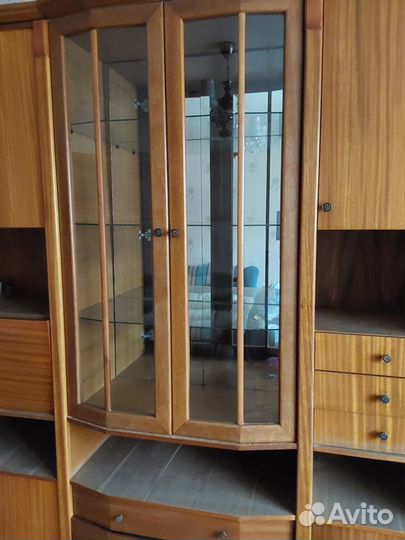 Отдам стенку самовывоз