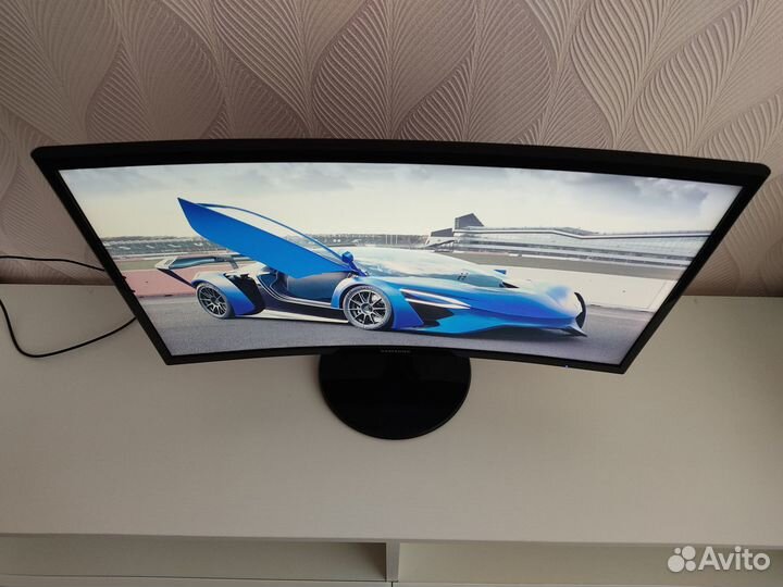 Монитор Samsung 24 FullHD изогнутый