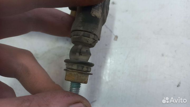 Скоба суппорта передняя Volkswagen Tiguan 2