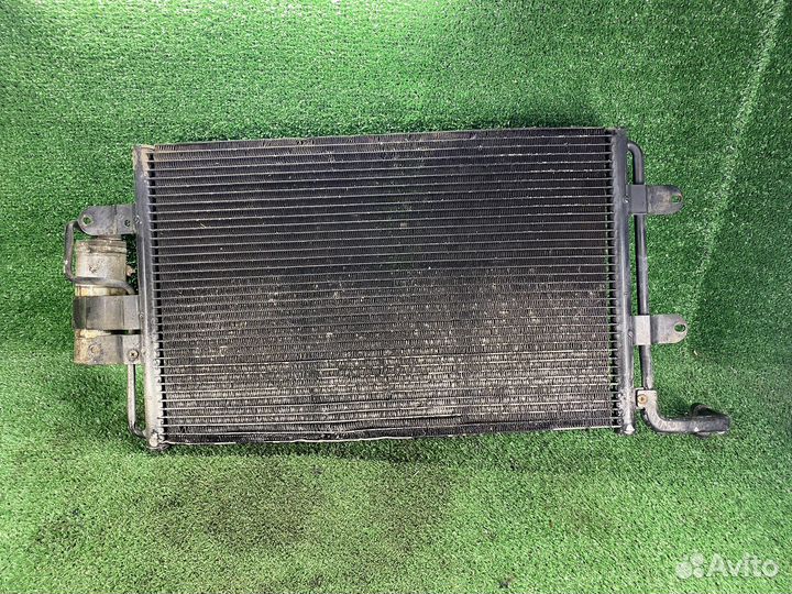 Радиатор кондиционера Volkswagen Bora