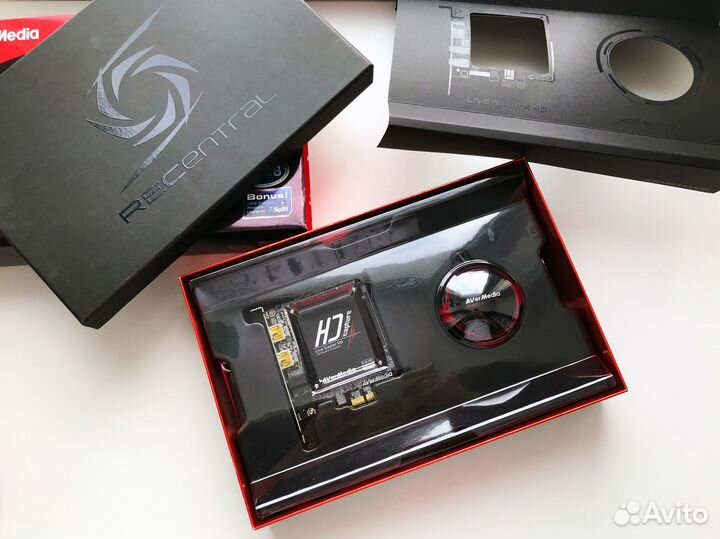 Устройство видеозахвата AVerMedia Live Gamer HD