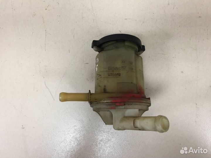 Бачок гидроусилителя Toyota Rav 4 A20 2000-2005