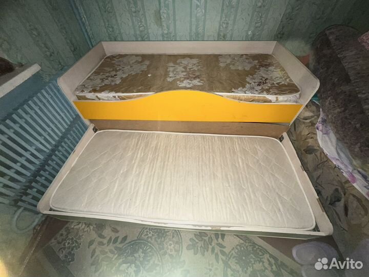 Продается детская двухъярусная кровать