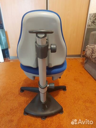 Кресло растущее Бюрократ KD-2 (Comf-Pro)