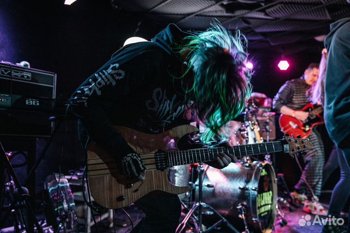 Преподаватель по электрогитаре