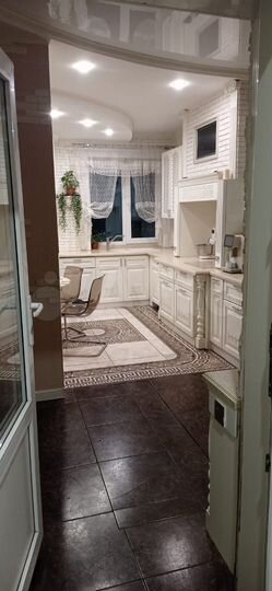 Дом 254 м² на участке 8,4 сот.