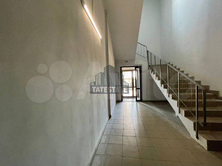 Помещение с отдельным входом 139 кв.м. на Камалеев