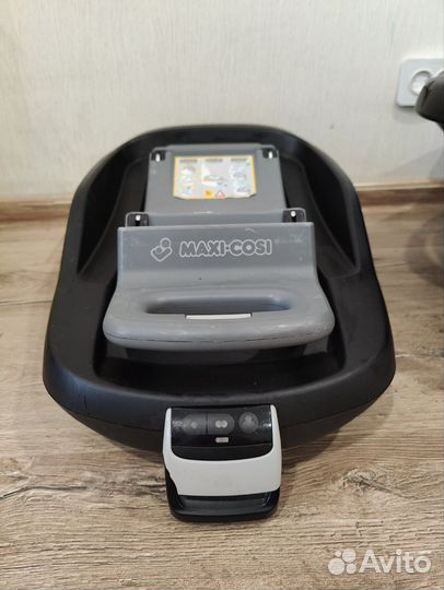 Автолюлька maxi cosi с базой isofix