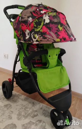 Прогулочная коляска