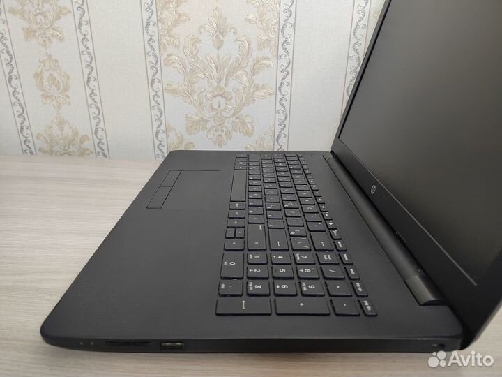 Ноутбук HP / SSD/ Windows 10