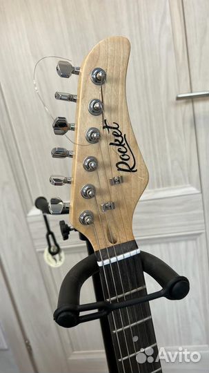 Электрогитара Roket с комбиком