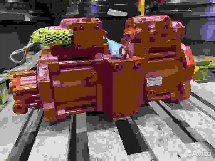 Гидравлический насос Hyundai R170W