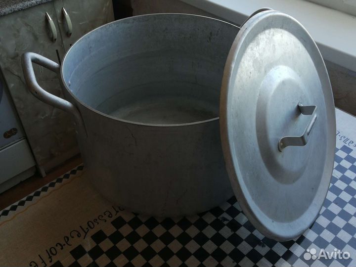 Кастрюля алюминиевая СССР. Толстые стенки