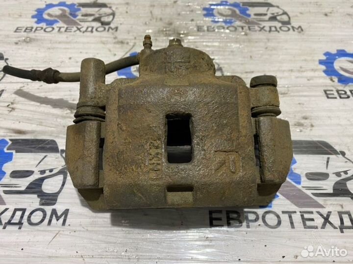 Суппорт передний правый Mazda 6 GG L3C1 2003