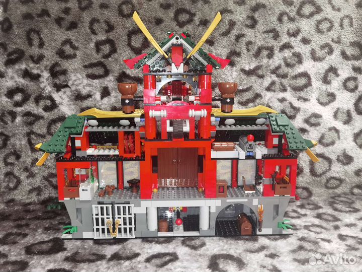 Lego 70728 Battle for Ninjago City