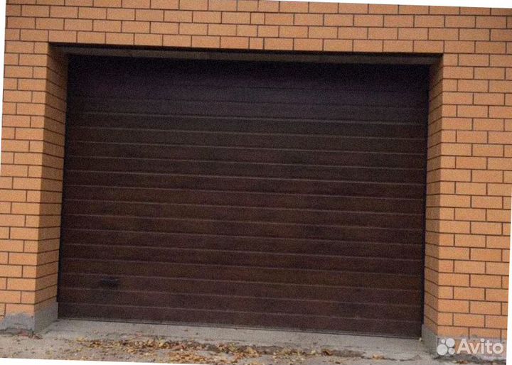 Секционные ворота