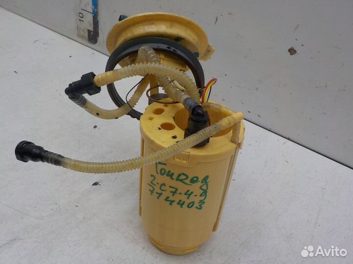 Б/У Б/У Насос топливный Volkswagen Touareg 2010