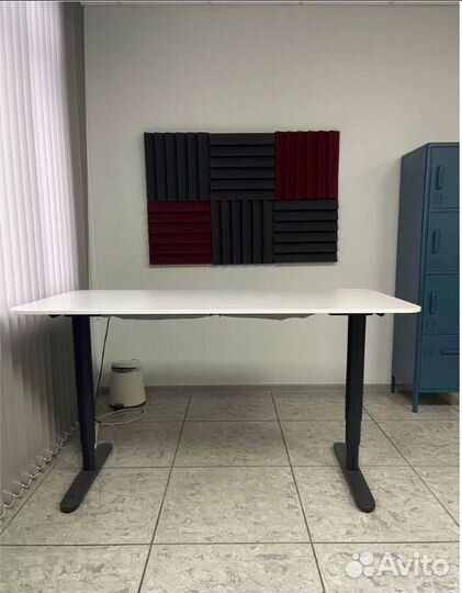 Офисный стол IKEA Bekant 160х80 см (электропривод)