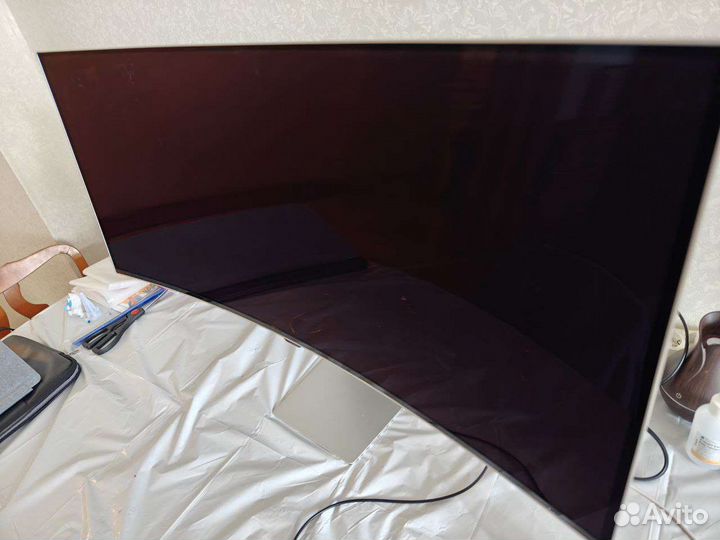 Монитор Samsung Odyssey Oled G8