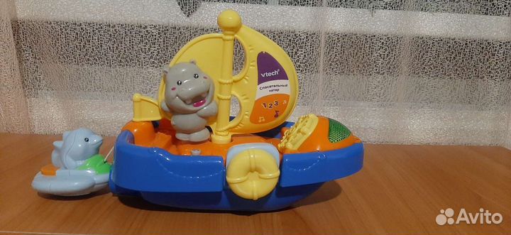 Музыкальный кораблик