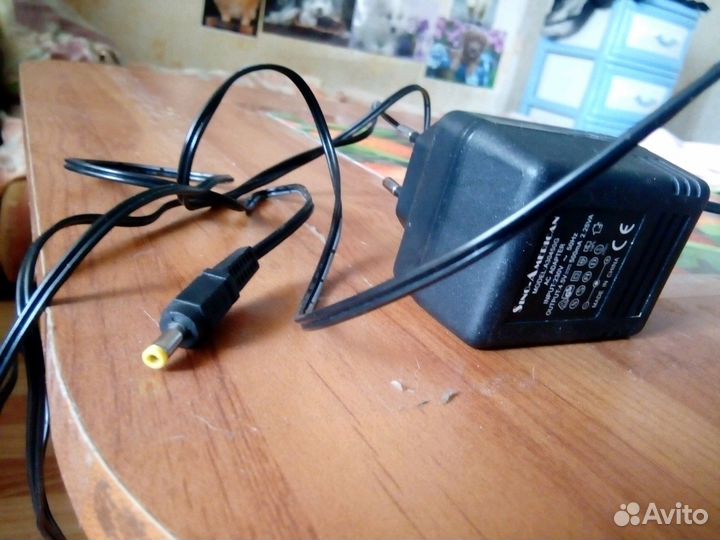 Адаптер зарядки и блок питания для ноутбука