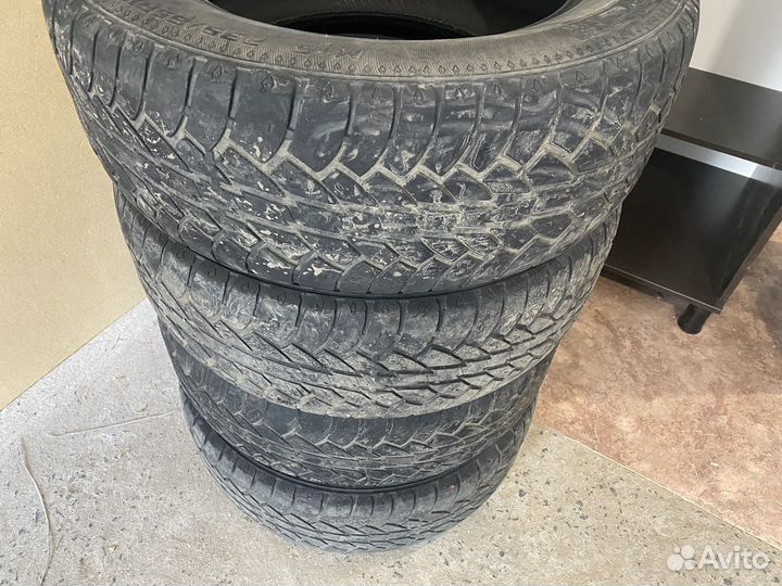 Cooper Discoverer ATS 235/65 R17 104T