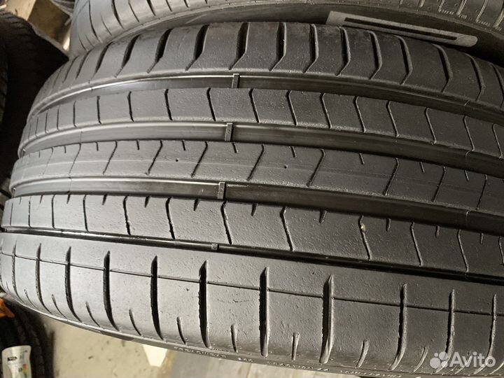 Pirelli P Zero PZ4 275/45 R21 107Y