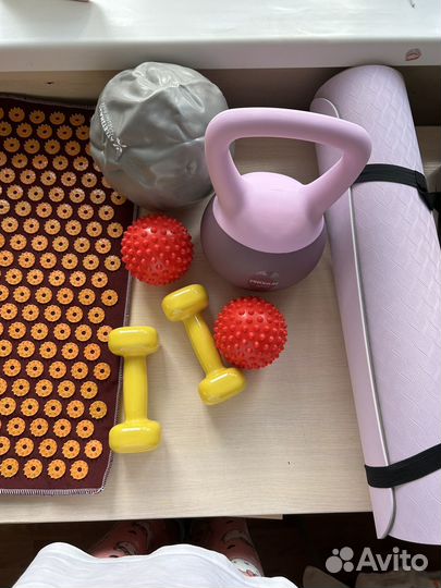 Спорт инвентарь (гантели и гиря)